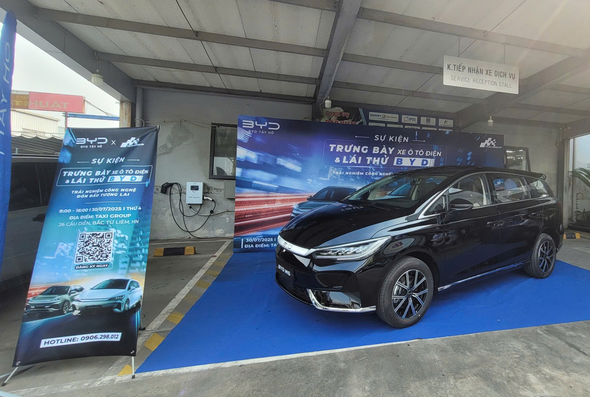 BYD M6